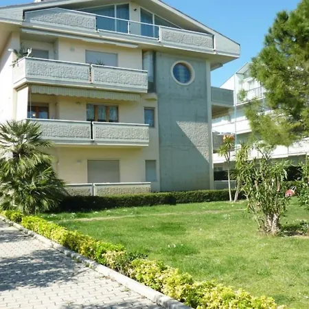 Gemma 2 - Apartment Pineto