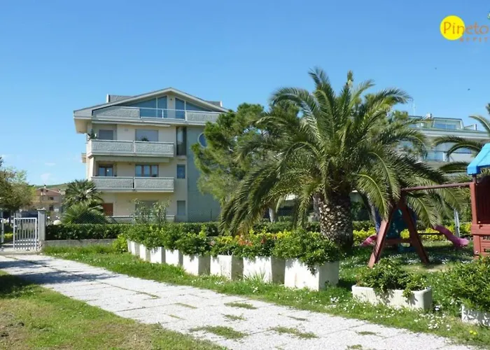 Gemma 2 - ピネート